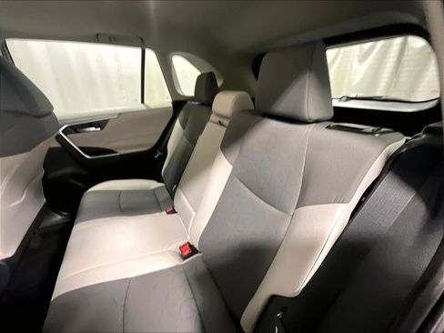 Used 2025 Toyota RAV4 XLE image 15