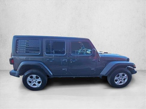 Used 2022 Jeep Wrangler Unlimited Sport image 4