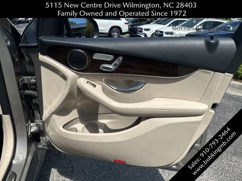 Certified 2022 Mercedes-Benz GLC 300 image 38