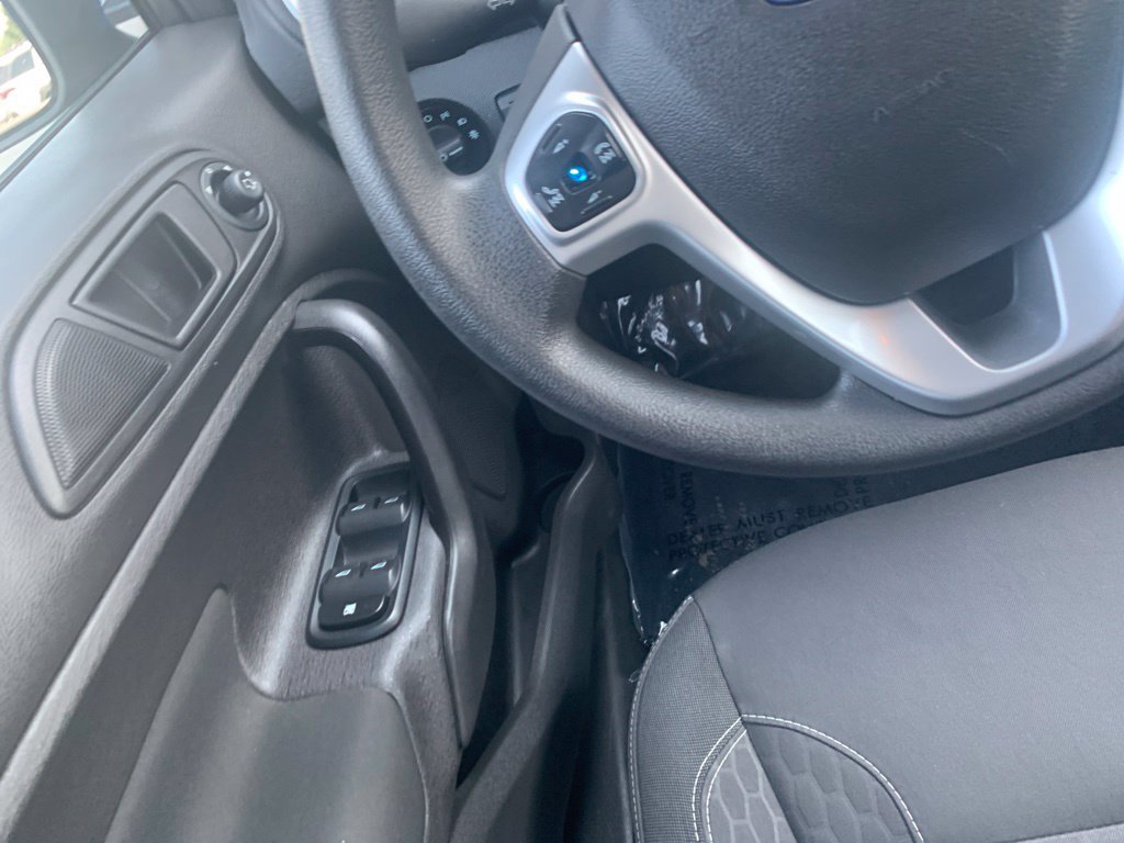 Used 2018 Ford Fiesta SE w/ Equipment Group 201A FWD image 8