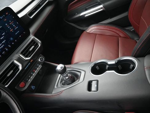Used 2025 Ford Mustang GT Premium RWD image 21