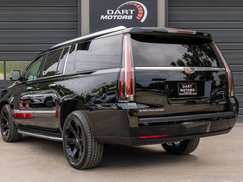 Used 2016 Cadillac Escalade ESV Premium AWD/4WD image 5
