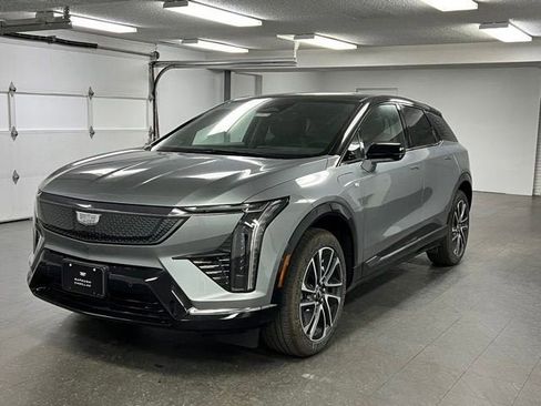 New 2026 Cadillac Optiq Sport 1 w/ LPO, Floor Liner Package AWD/4WD image 1