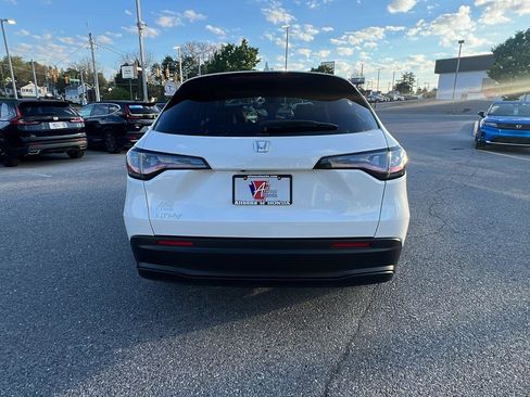 New 2027 Honda HR-V LX image 5