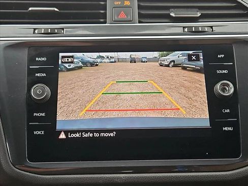 Used 2023 Volkswagen Tiguan SE FWD image 13