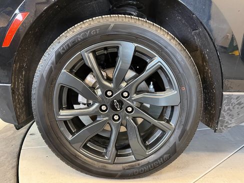 Used 2024 Chevrolet Equinox RS w/ RS Leather Package image 25