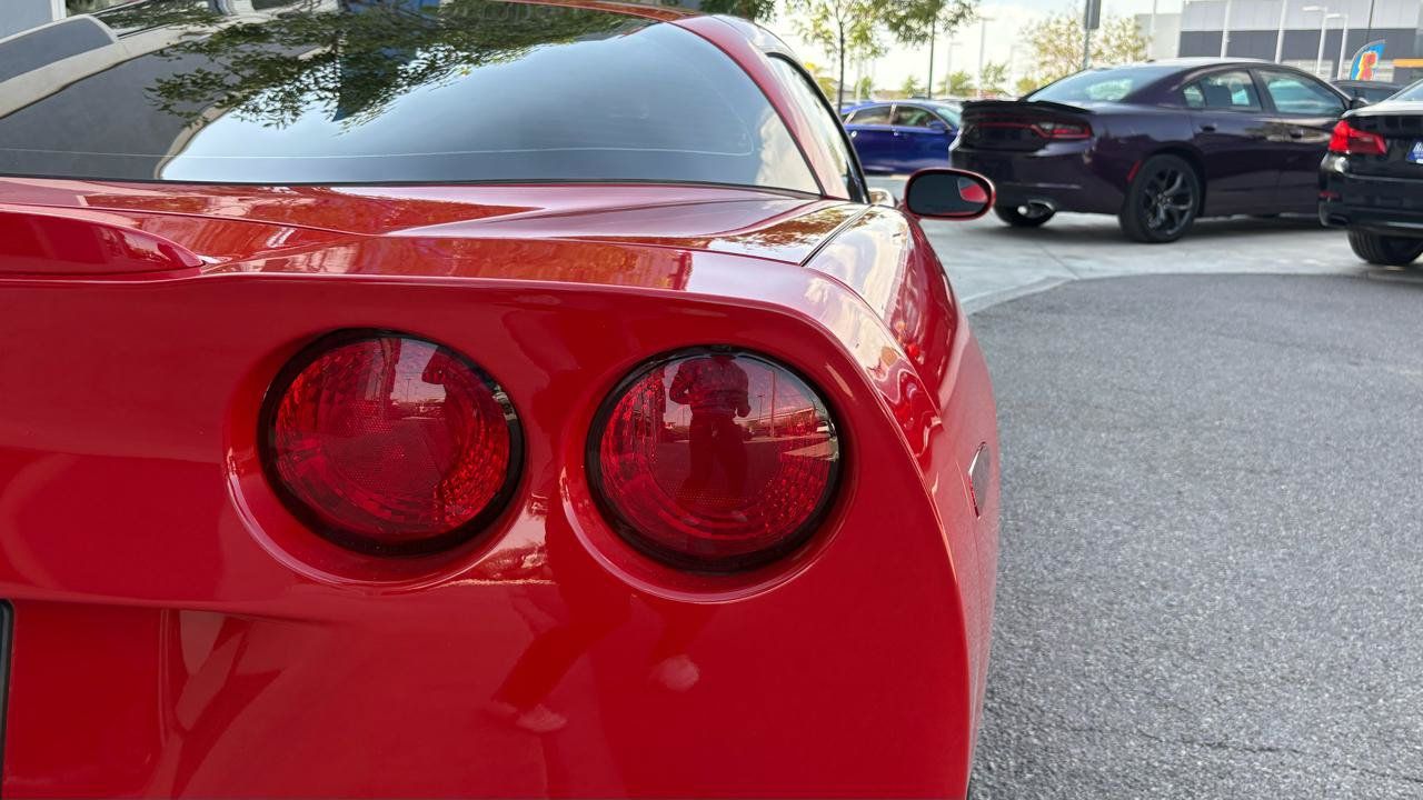 Used 2007 Chevrolet Corvette Coupe RWD image 12