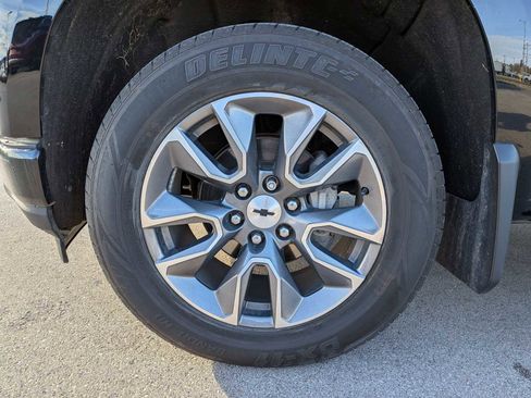 Used 2020 Chevrolet Silverado 1500 RST w/ RST Value Package image 13