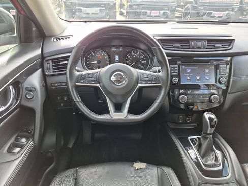Used 2017 Nissan Rogue SL FWD image 30
