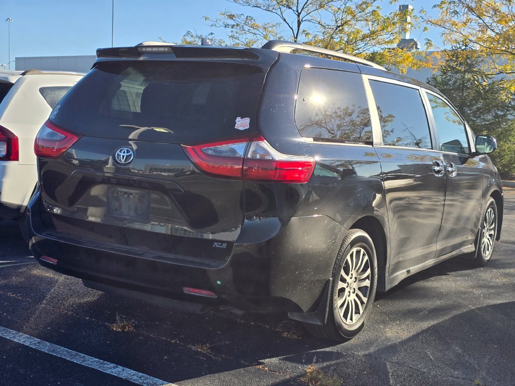Used 2020 Toyota Sienna XLE FWD image 8