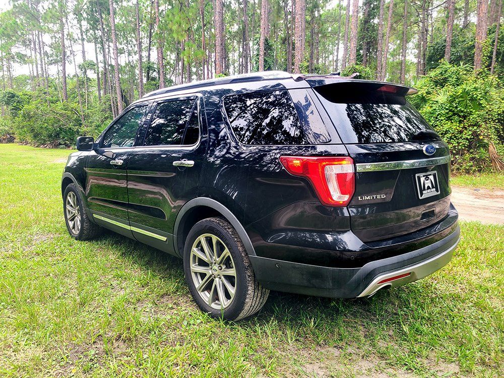 Used 2016 Ford Explorer Limited w/ Equipment Group 301A FWD image 6
