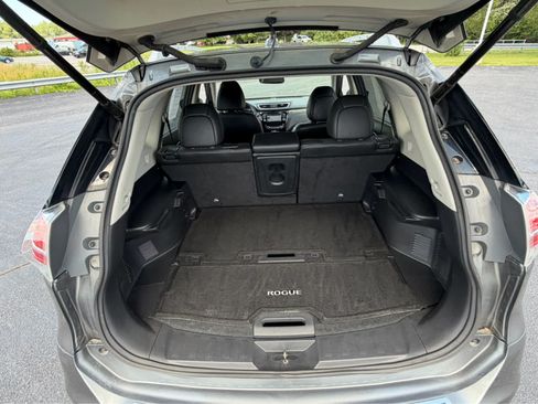 Used 2015 Nissan Rogue SL w/ SL Premium Package AWD/4WD image 10