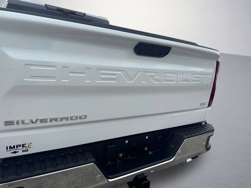 Used 2025 Chevrolet Silverado 1500 LTZ w/ LTZ Premium Package AWD/4WD image 34