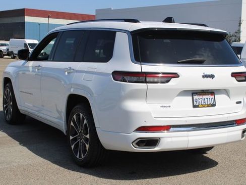 Used 2023 Jeep Grand Cherokee L Overland AWD/4WD image 3