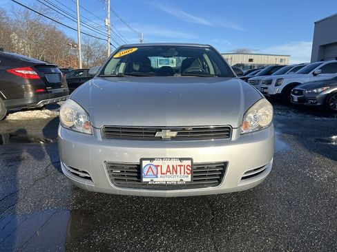Used 2009 Chevrolet Impala LS image 2