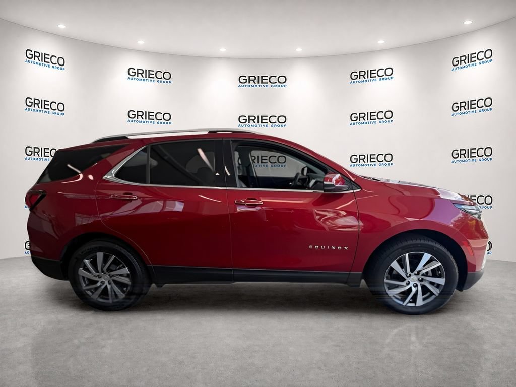 Used 2022 Chevrolet Equinox Premier AWD/4WD image 8