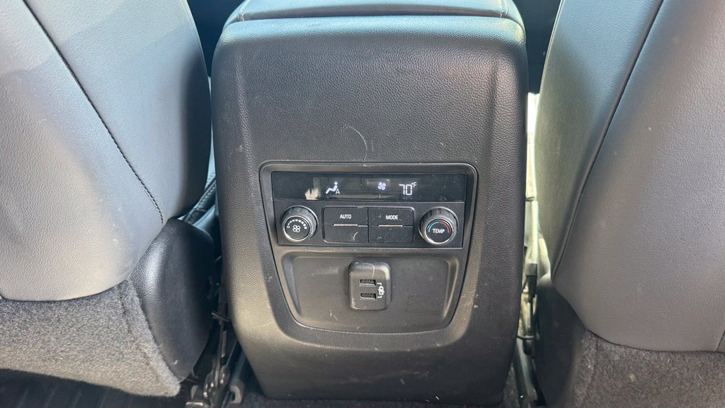 Used 2019 Buick Enclave Essence FWD image 13
