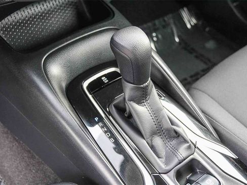 Used 2021 Toyota Corolla LE w/ Carpet Mat Package (TMS) image 17