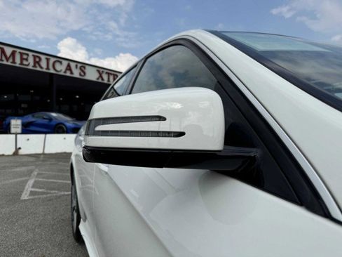 Used 2015 Mercedes-Benz E 400 4MATIC Sedan image 10
