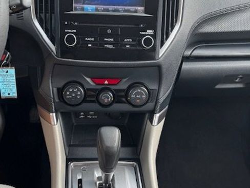 Used 2022 Subaru Forester 2.5i image 10