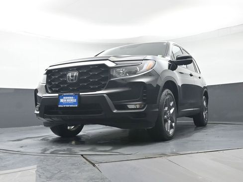 Certified 2023 Honda Passport EX-L image 32