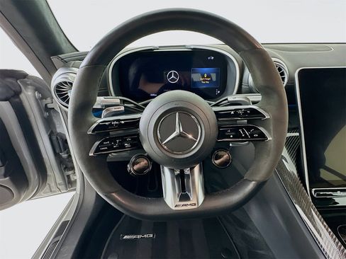 Used 2022 Mercedes-Benz SL 63 AMG 4MATIC image 12