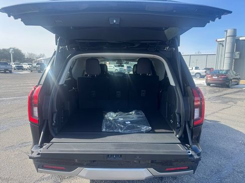 New 2026 Ford Expedition Max Platinum w/ Platinum Ultimate Package AWD/4WD image 20