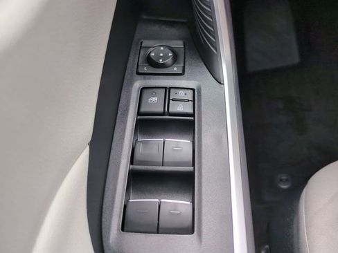 Used 2024 Toyota RAV4 XLE w/ Convenience Package FWD image 23