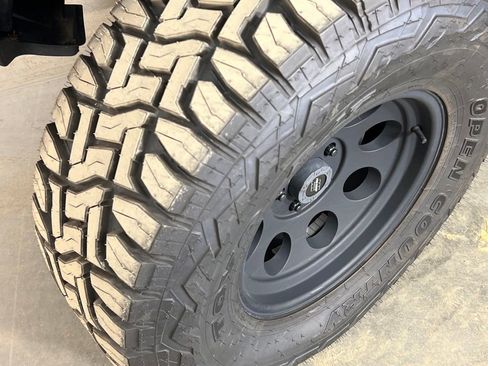 Used 2018 Jeep Wrangler Unlimited Sport S image 34