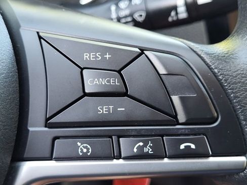 Used 2018 Nissan Rogue Sport S w/ S Appearance Package FWD image 12