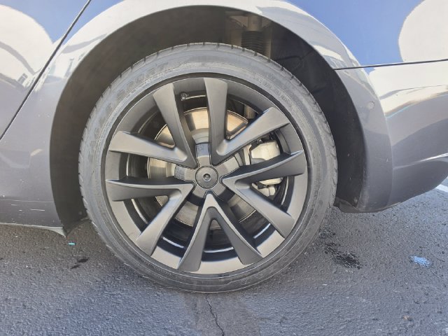 Used 2022 Tesla Model 3 Long Range AWD/4WD image 13