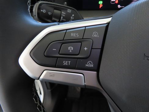 New 2026 Volkswagen Tiguan S FWD image 13