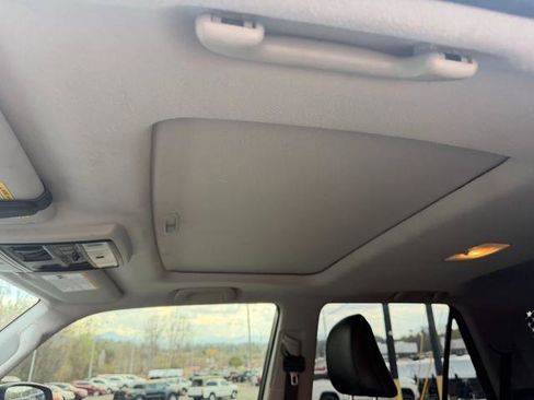 Used 2020 Toyota 4Runner SR5 Premium w/ Moonroof Package AWD/4WD image 11