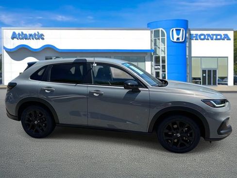 Certified 2025 Honda HR-V Sport image 4