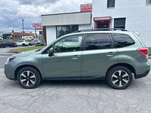 Used 2017 Subaru Forester 2.5i Premium AWD/4WD image 7