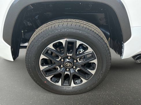 New 2026 Toyota Tundra Limited AWD/4WD image 10