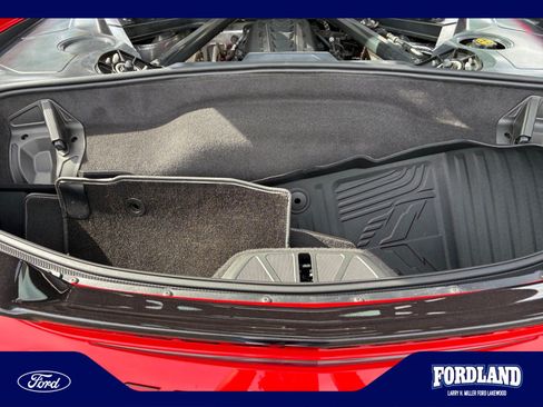 Used 2022 Chevrolet Corvette Stingray Coupe w/ Z51 Performance Package RWD image 31