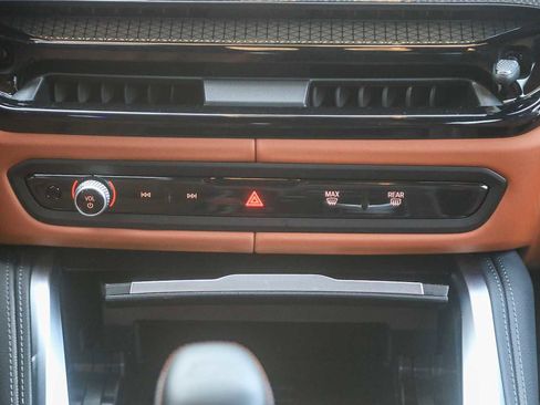 Used 2025 BMW M3 Competition image 10