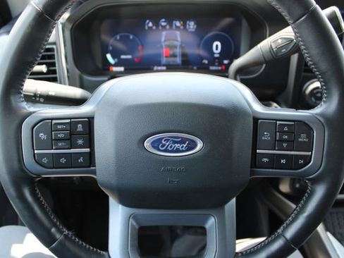 Used 2023 Ford F250 Lariat w/ Lariat Ultimate Package AWD/4WD image 24