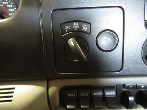 Used 2007 Ford F250 4x4 Crew Cab Super Duty image 42