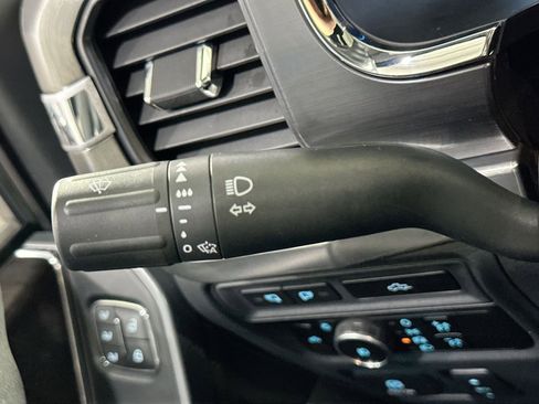 Used 2023 Ford F150 Lariat w/ Equipment Group 502A High image 31