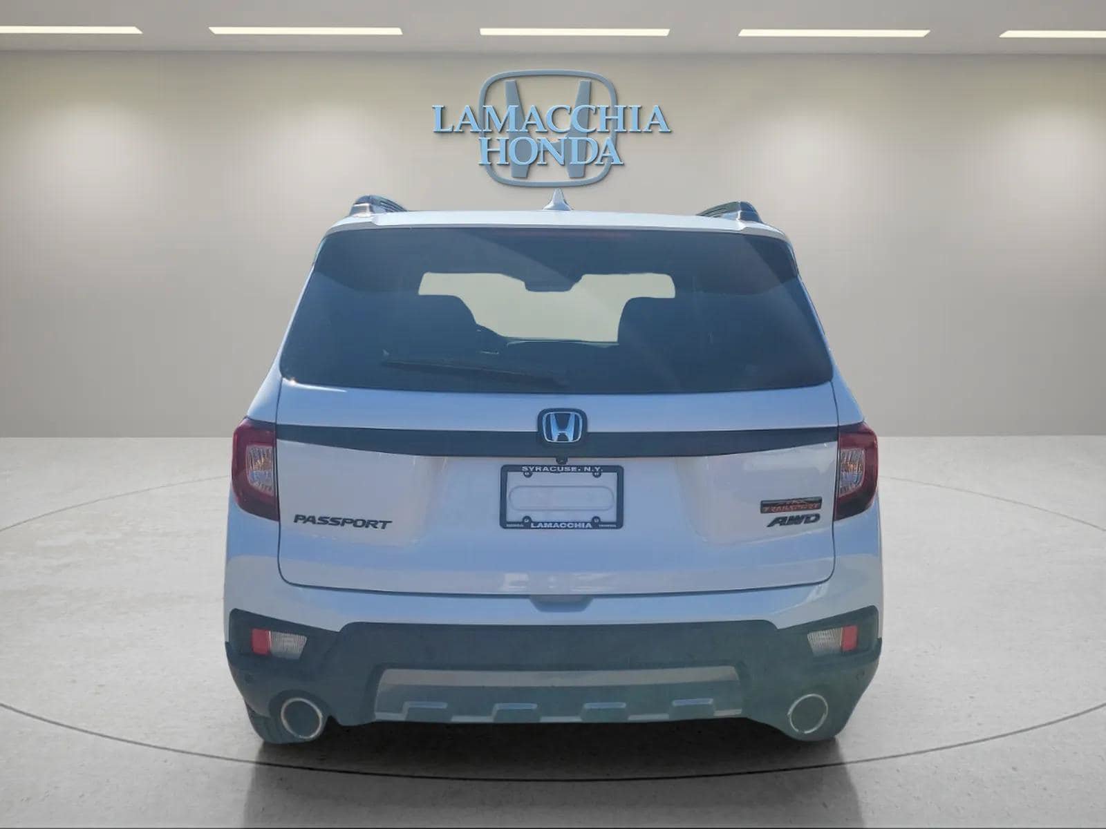 Used 2023 Honda Passport TrailSport image 4