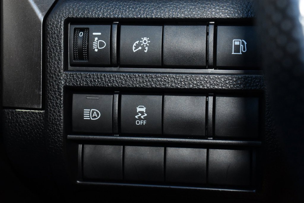 Used 2025 Toyota 4Runner SR5 AWD/4WD image 19