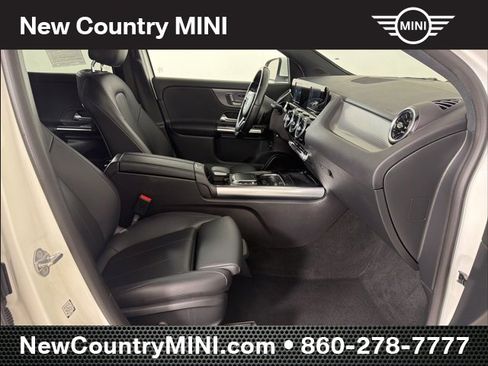 Used 2023 Mercedes-Benz GLA 250 4MATIC image 16