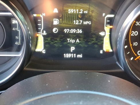 Certified 2023 Jeep Wrangler Willys image 9