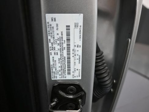 Used 2018 Ford F150 Raptor w/ Equipment Group 802A Luxury AWD/4WD image 16