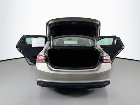 Used 2022 Chevrolet Malibu LT FWD image 22