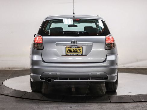 Used 2005 Toyota Matrix XR FWD image 9