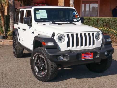 Used 2018 Jeep Wrangler Unlimited Sport AWD/4WD image 2