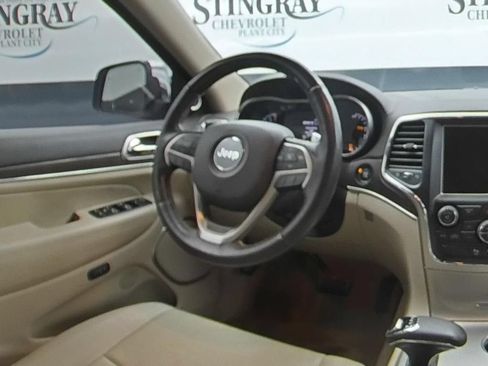 Used 2015 Jeep Grand Cherokee Overland RWD image 16